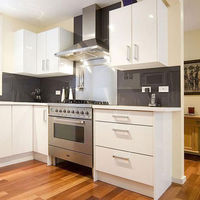 05Kitchen.jpeg